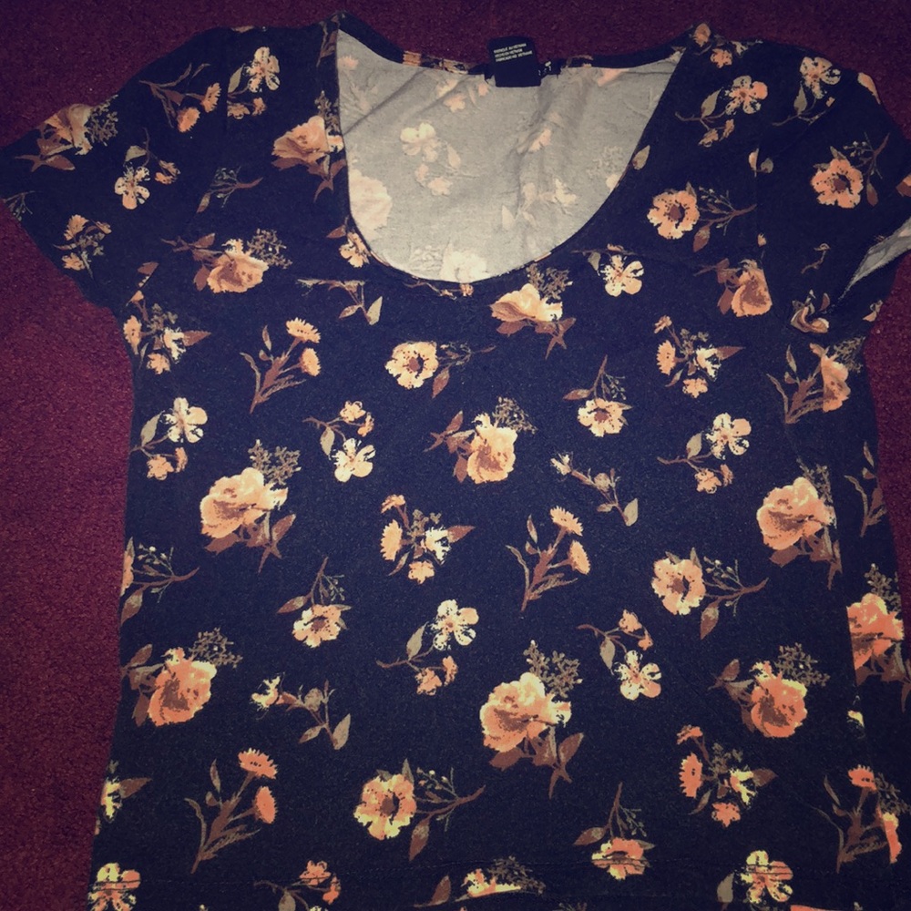 Forever 21 flowered crop top